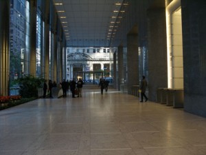 The lobby of the UBS Building, designed by Goettsch Partners.